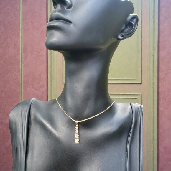 Vintage Bella Luce Pendant W/ Diamond Simulants 1 Inch Gold Plated Pendant - Picture 7 of 10